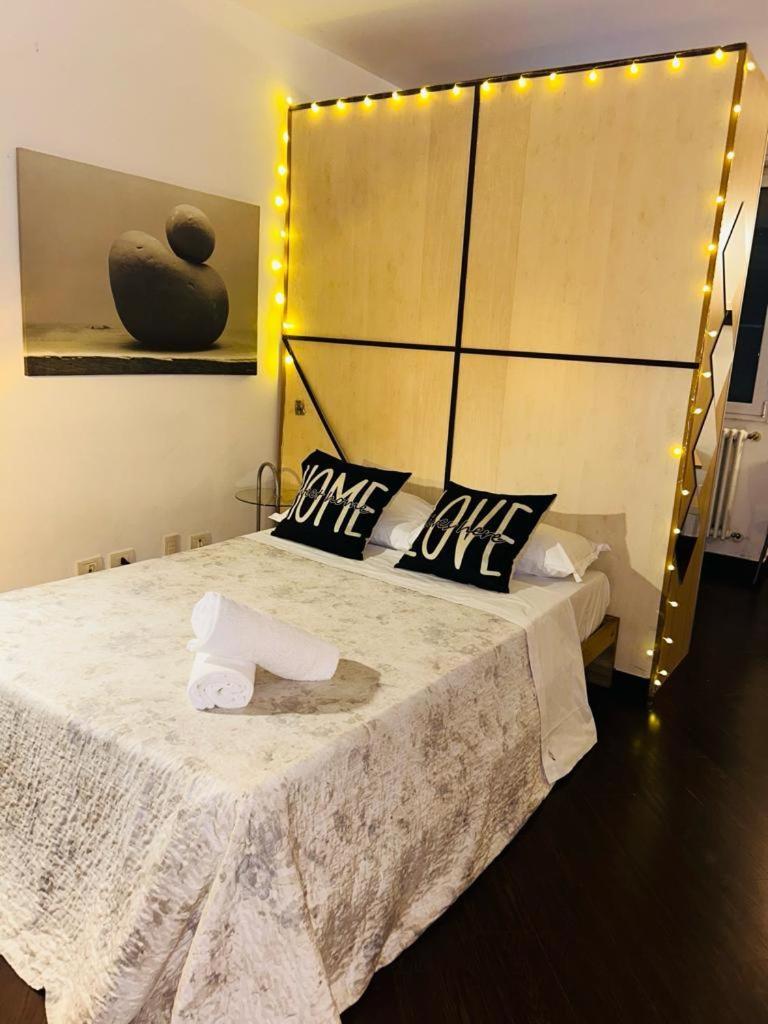 Easy Room Italy Prada Mailand Exterior foto